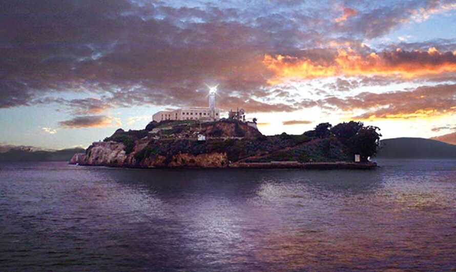 Alcatraz: The Night Tour