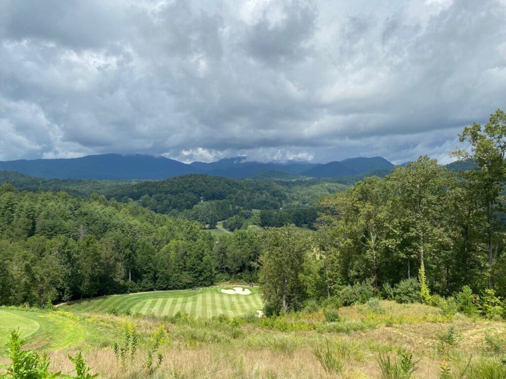 No. 15 Downhill par-4 dogleg right