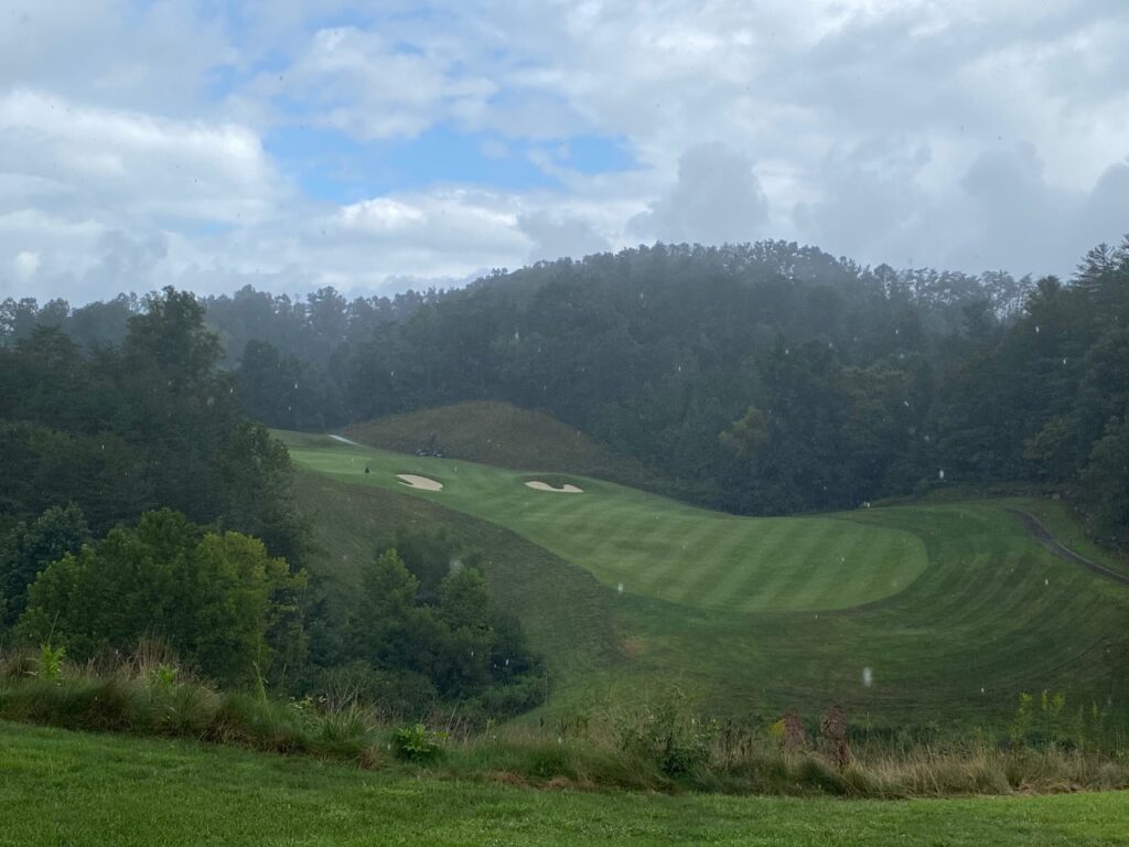 Sequoyah National #4 with rainy skies long par-4