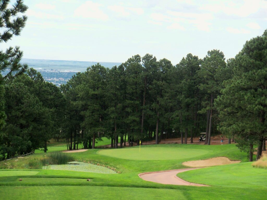 No. 11 a par-3 West Course