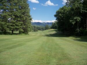 Black Mountain Golf Course LONG par-6!