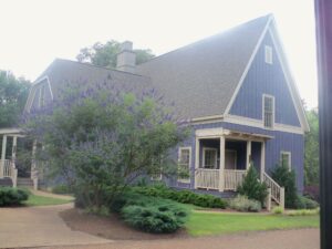 Quaint cottage at Barnsley Gardens