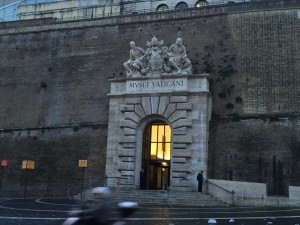 Entrance to Vatican Museum - early AM