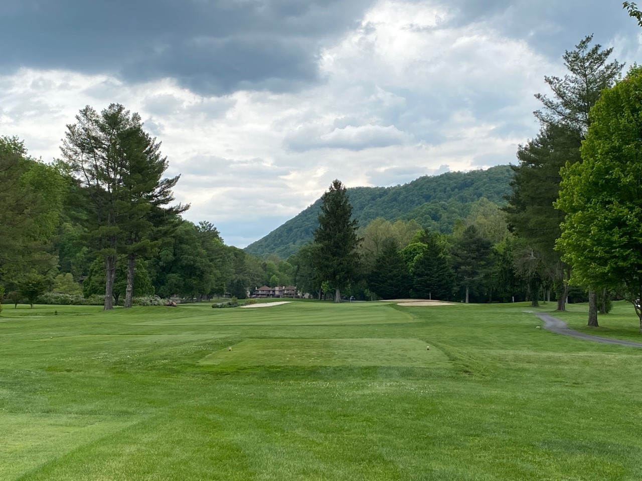 No. 7 a long par-3