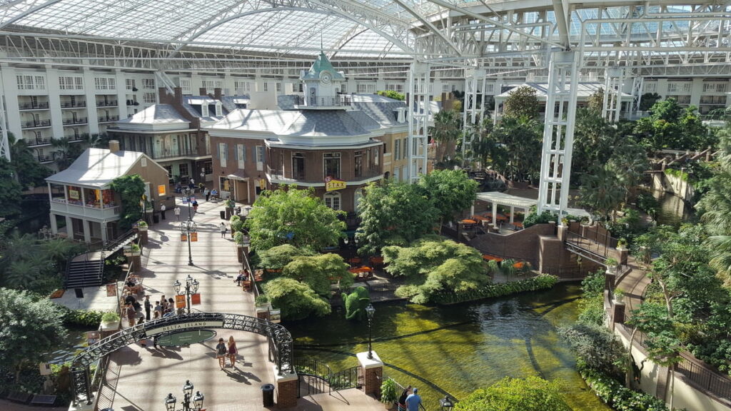 Impressive settings at Gaylord Atrium