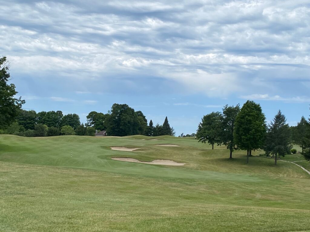 Cedar River No. 6 Par-4 Uphill