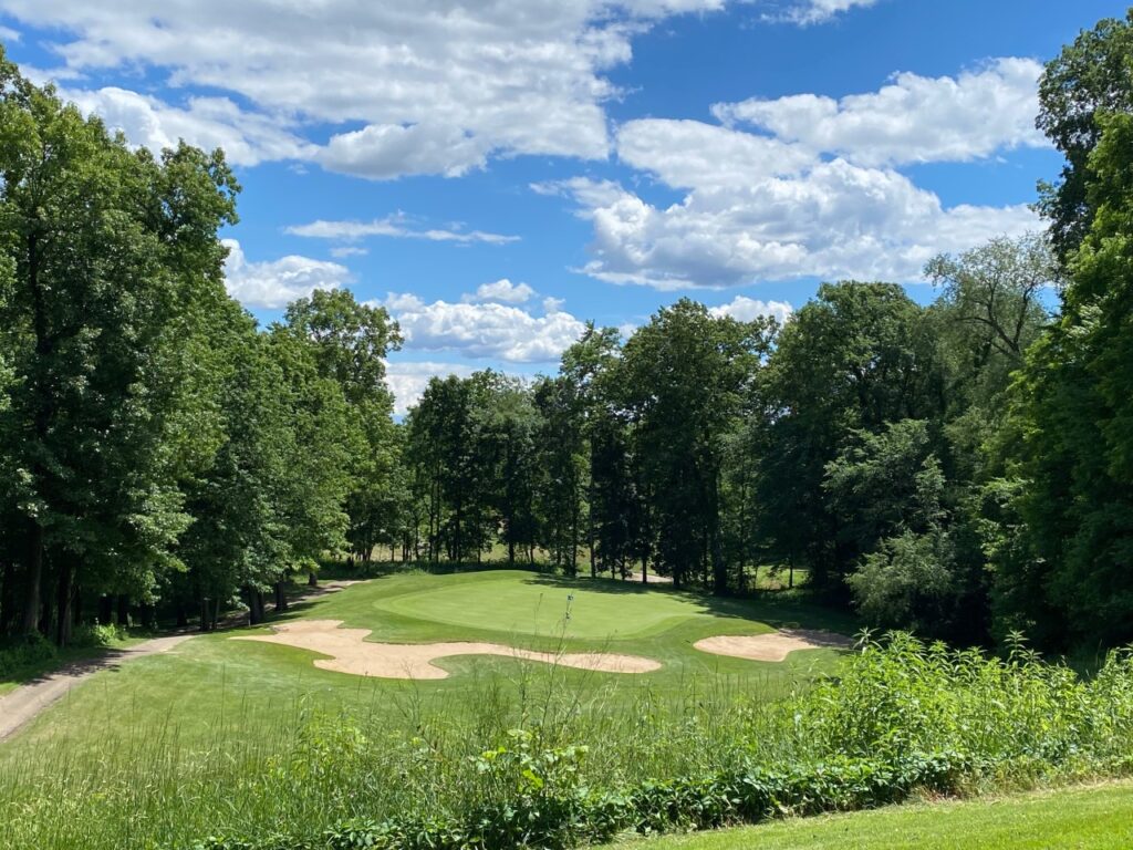 Stonehedge North No. 17 par-3