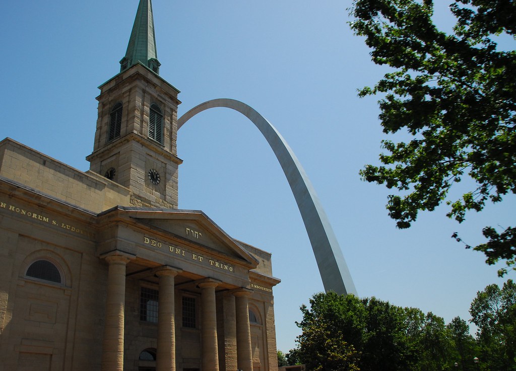 The Old Cathedra of St. Louis with the Gateway Arch