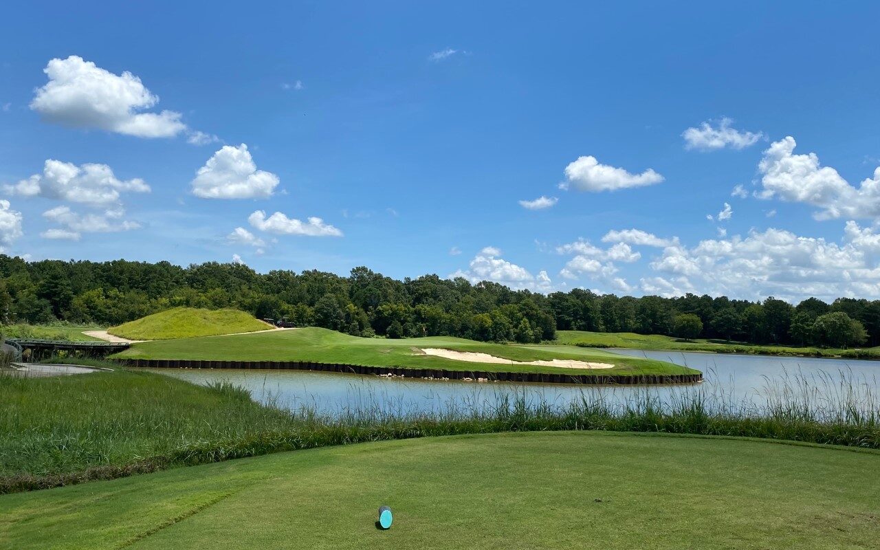 The Judge’s Hole No. 6 a par-3 – take plenty of club to reach the huge green.