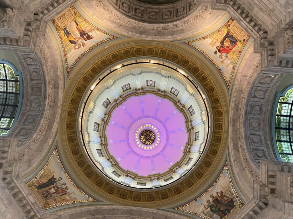 The pendentives of the Rotunda are: top left Nature, top right Culture, bottom left Civitas, and bottom right Industry.