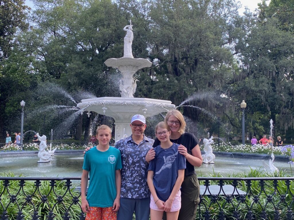 A family photo at the beautiful Forsyth Park Fountain.