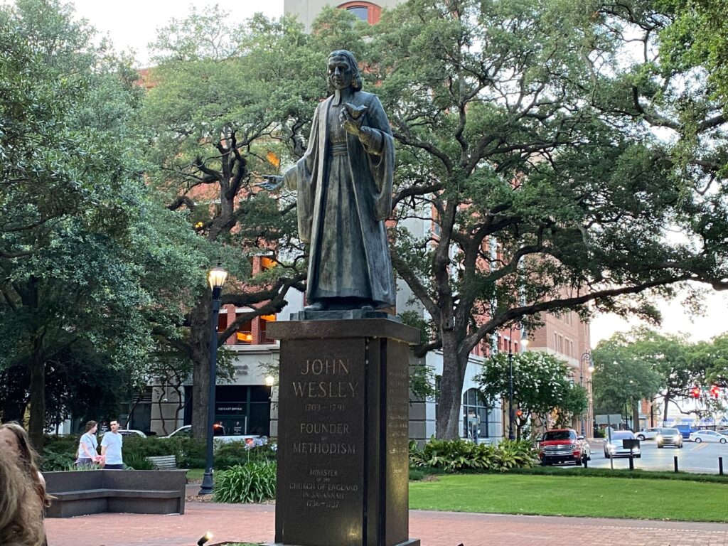 Hoping to see an ORG at Johnson Square. Is that orange spot above the outstretched hand an ORB?